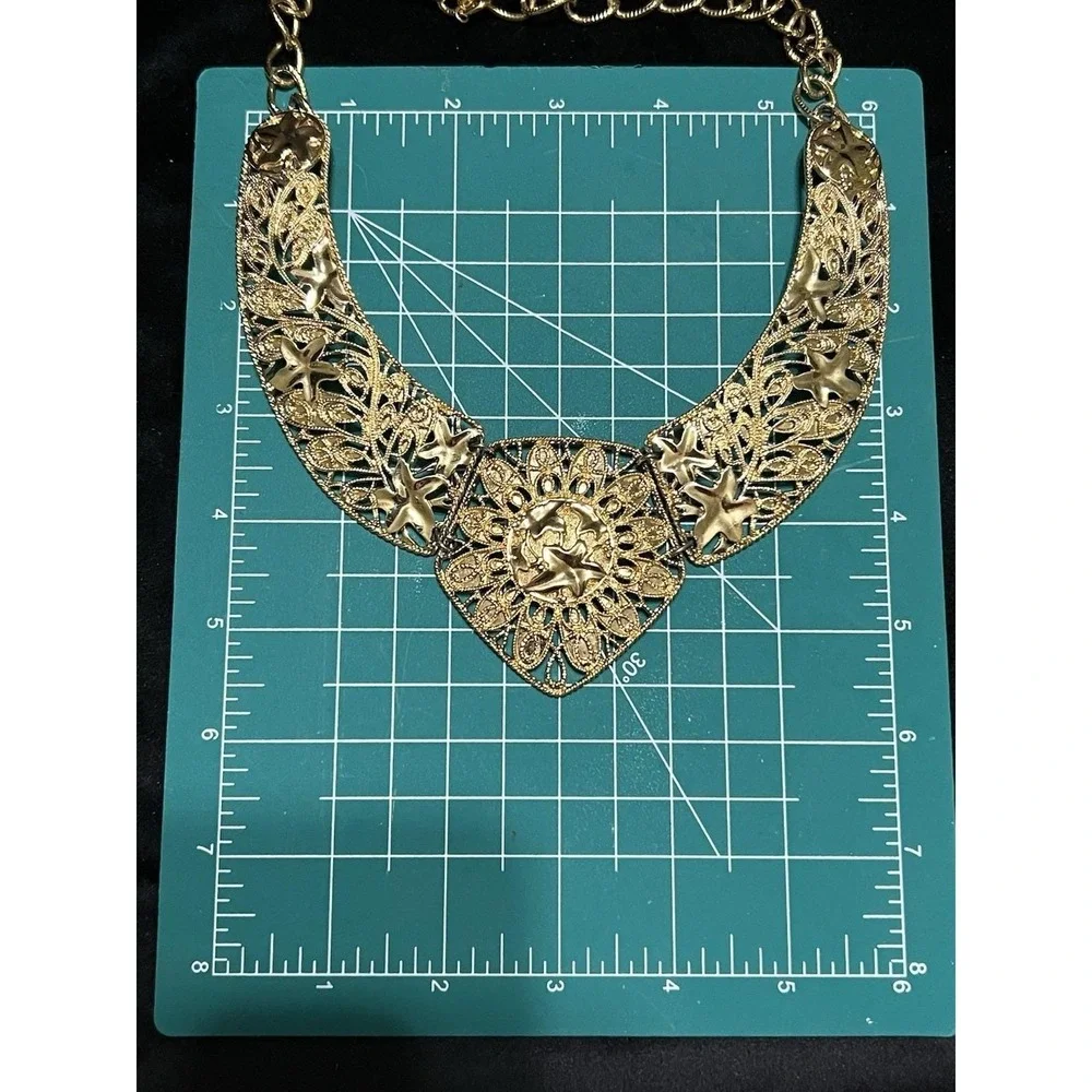 Jose Barrera Avon Gold Plated Filigree Floral Bib‎ Necklace 18-21